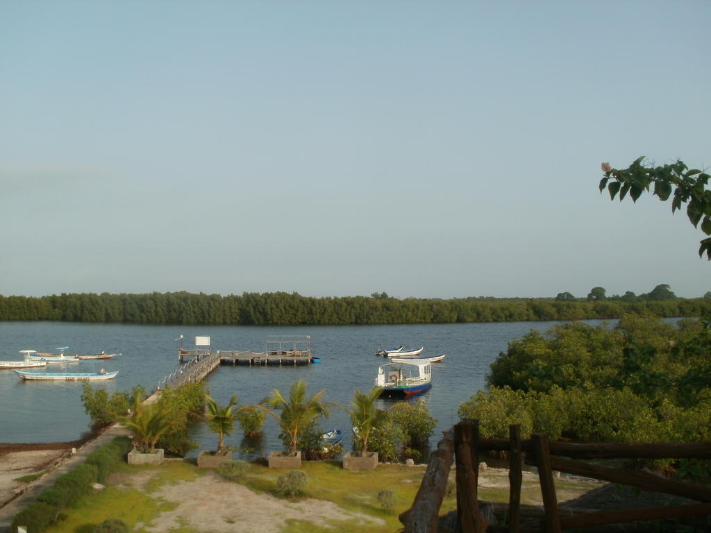 Keur Saloum Hotel Toubakouta Exterior photo