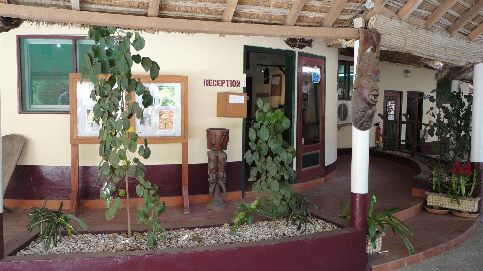 Keur Saloum Hotel Toubakouta Exterior photo