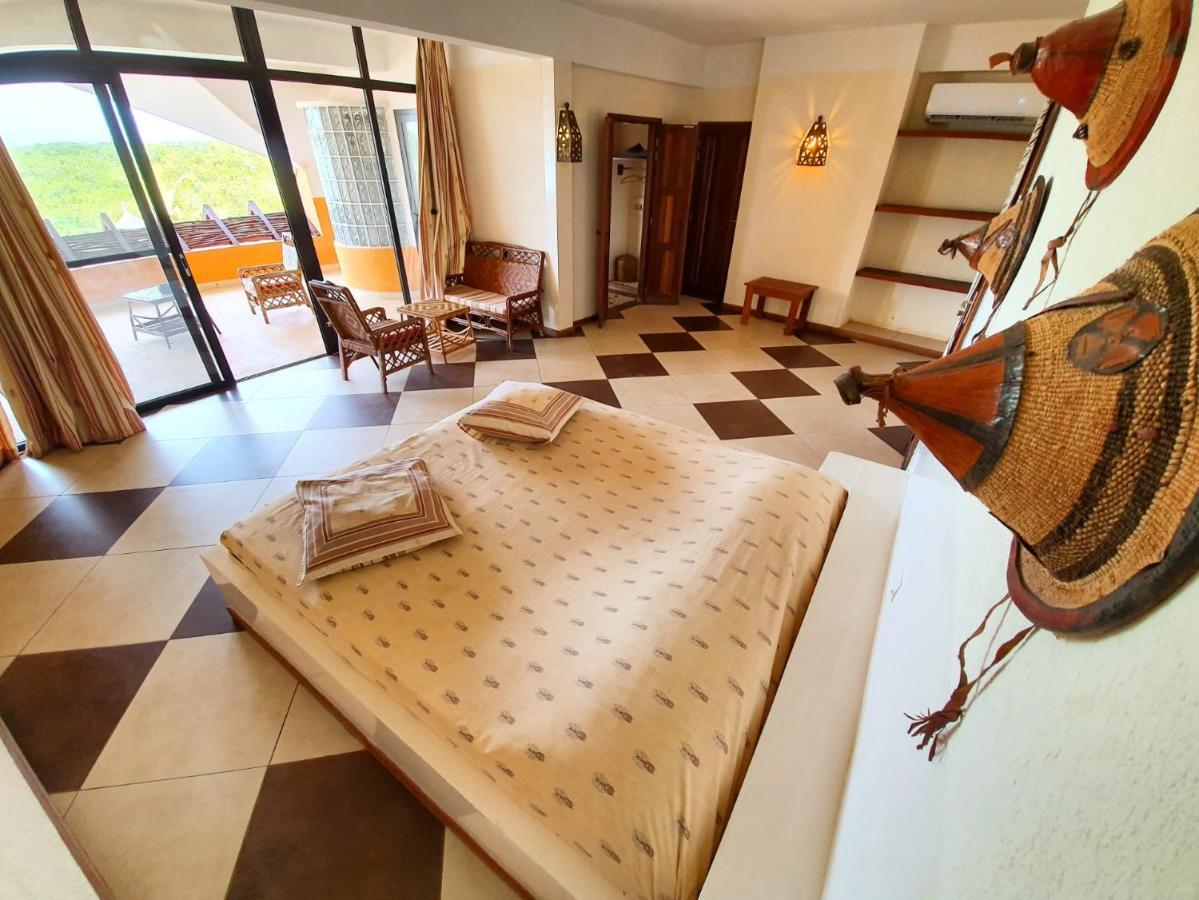 Keur Saloum Hotel Toubakouta Exterior photo