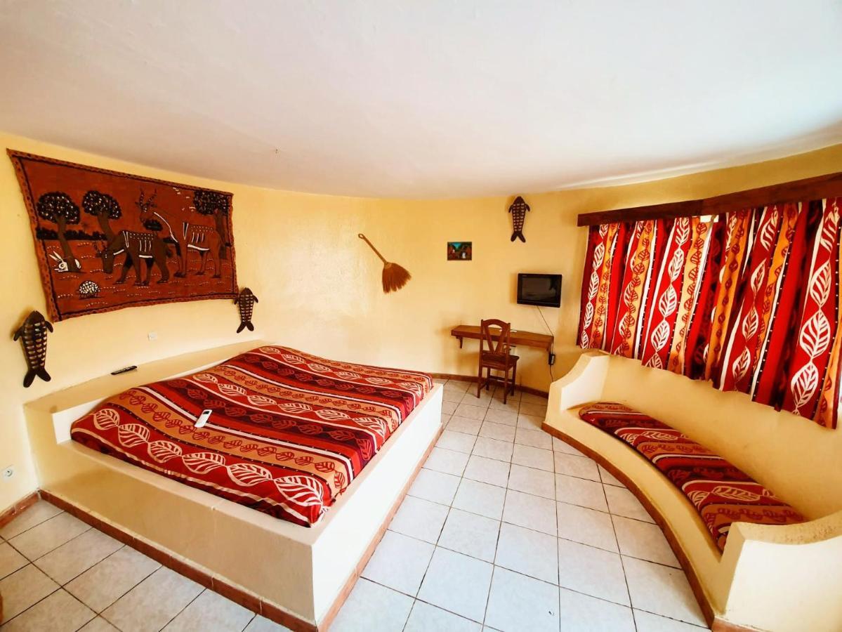 Keur Saloum Hotel Toubakouta Exterior photo