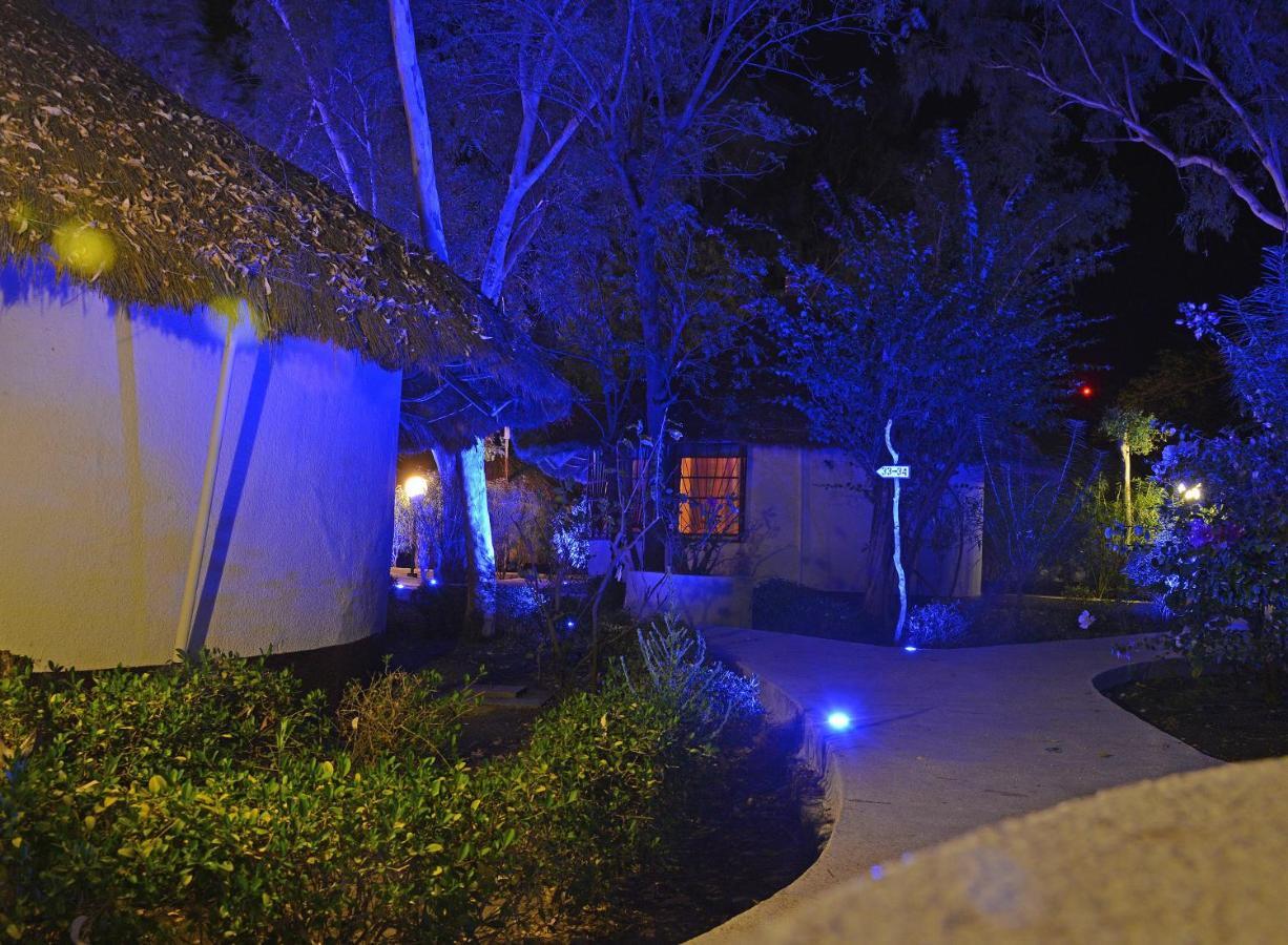 Keur Saloum Hotel Toubakouta Exterior photo