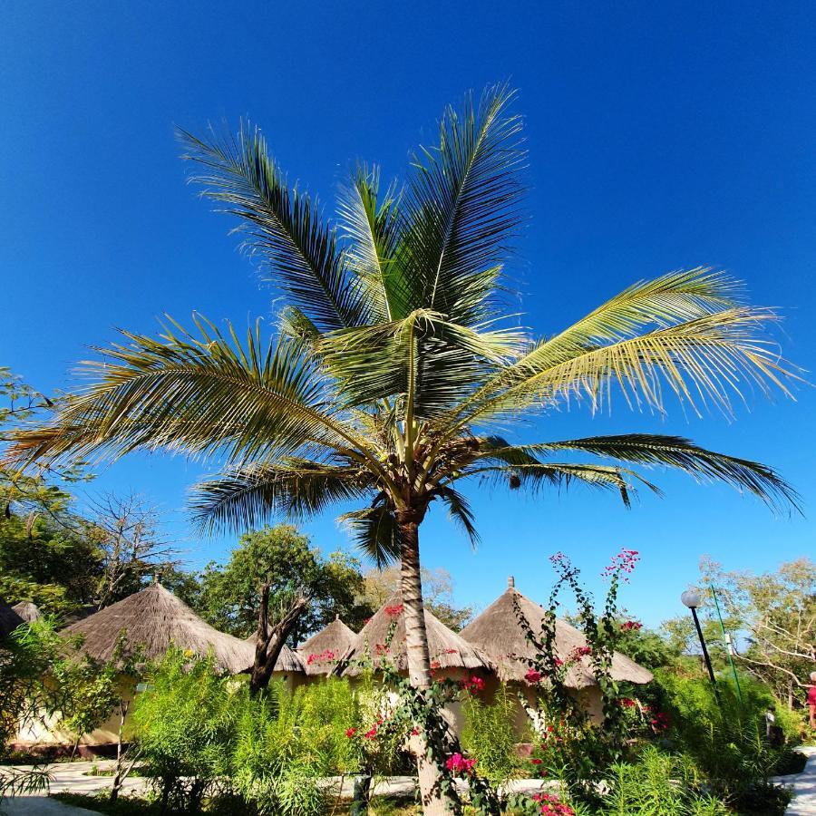 Keur Saloum Hotel Toubakouta Exterior photo
